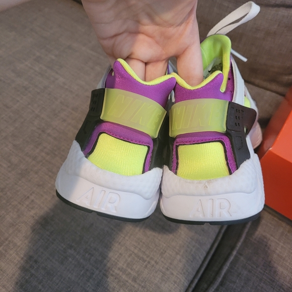 Nike Air Huarache - Picture 4 of 9